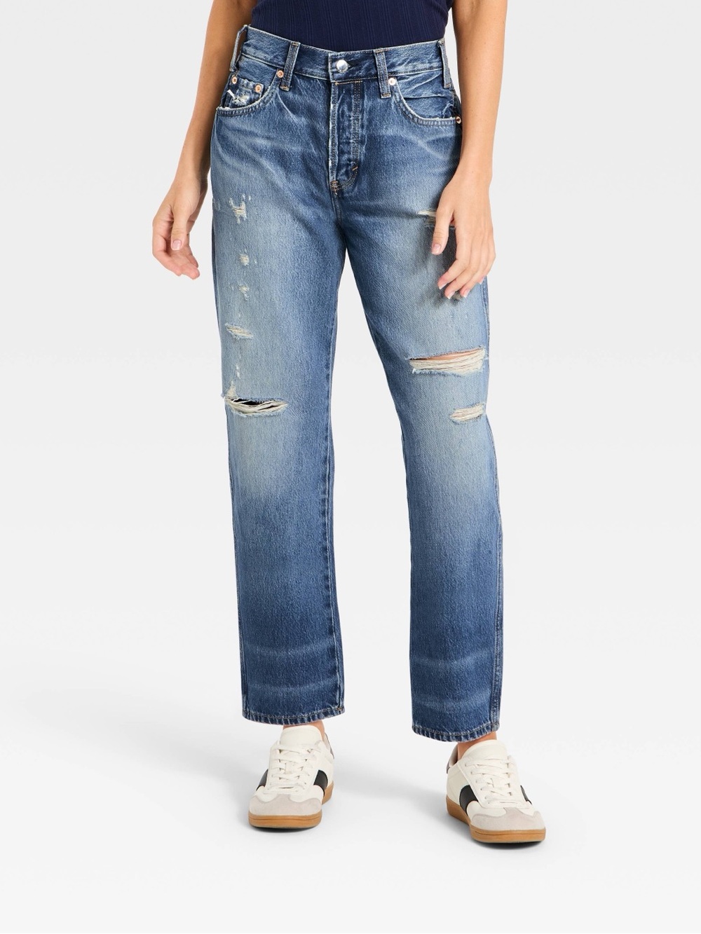NWT Mid-rise Boyfriend Jeans. Size:16.